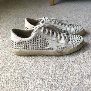 Golden Goose Style sneakers